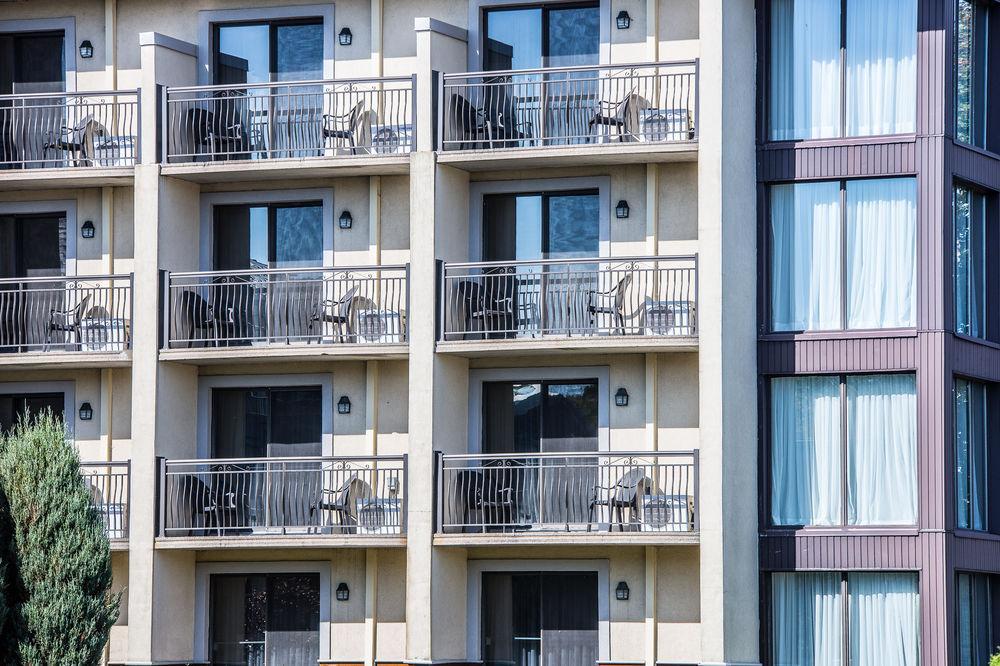 Hotel Rive Gauche Beloeil Ngoại thất bức ảnh