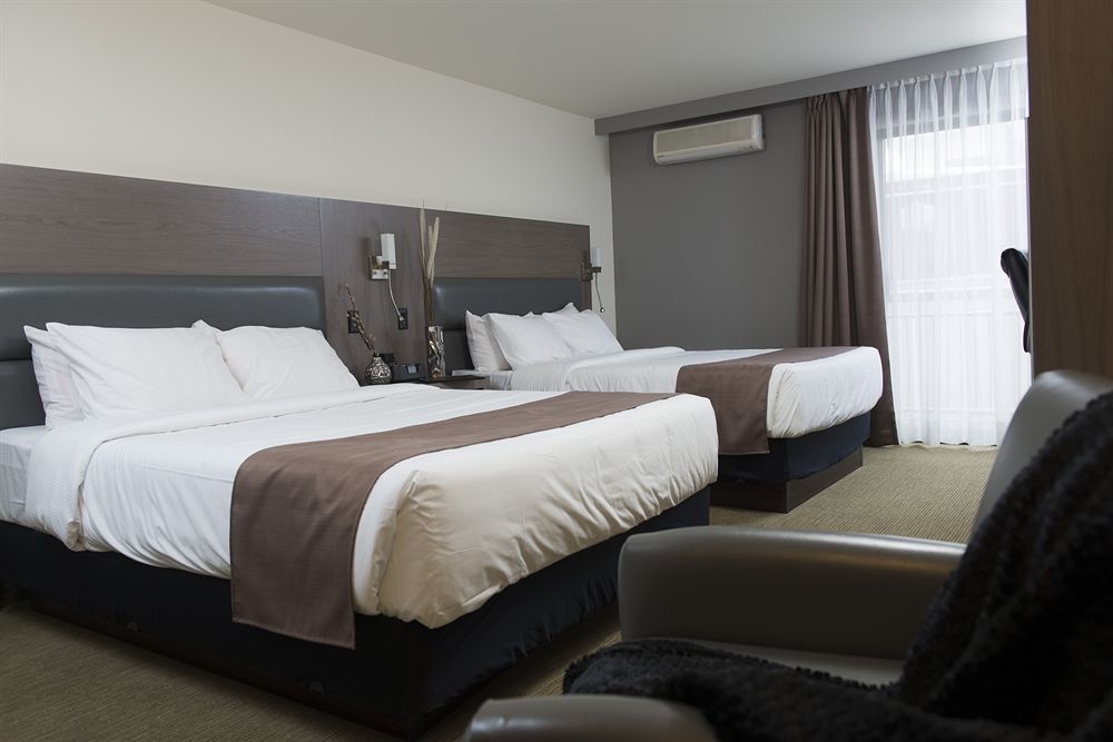 Hotel Rive Gauche Beloeil Ngoại thất bức ảnh