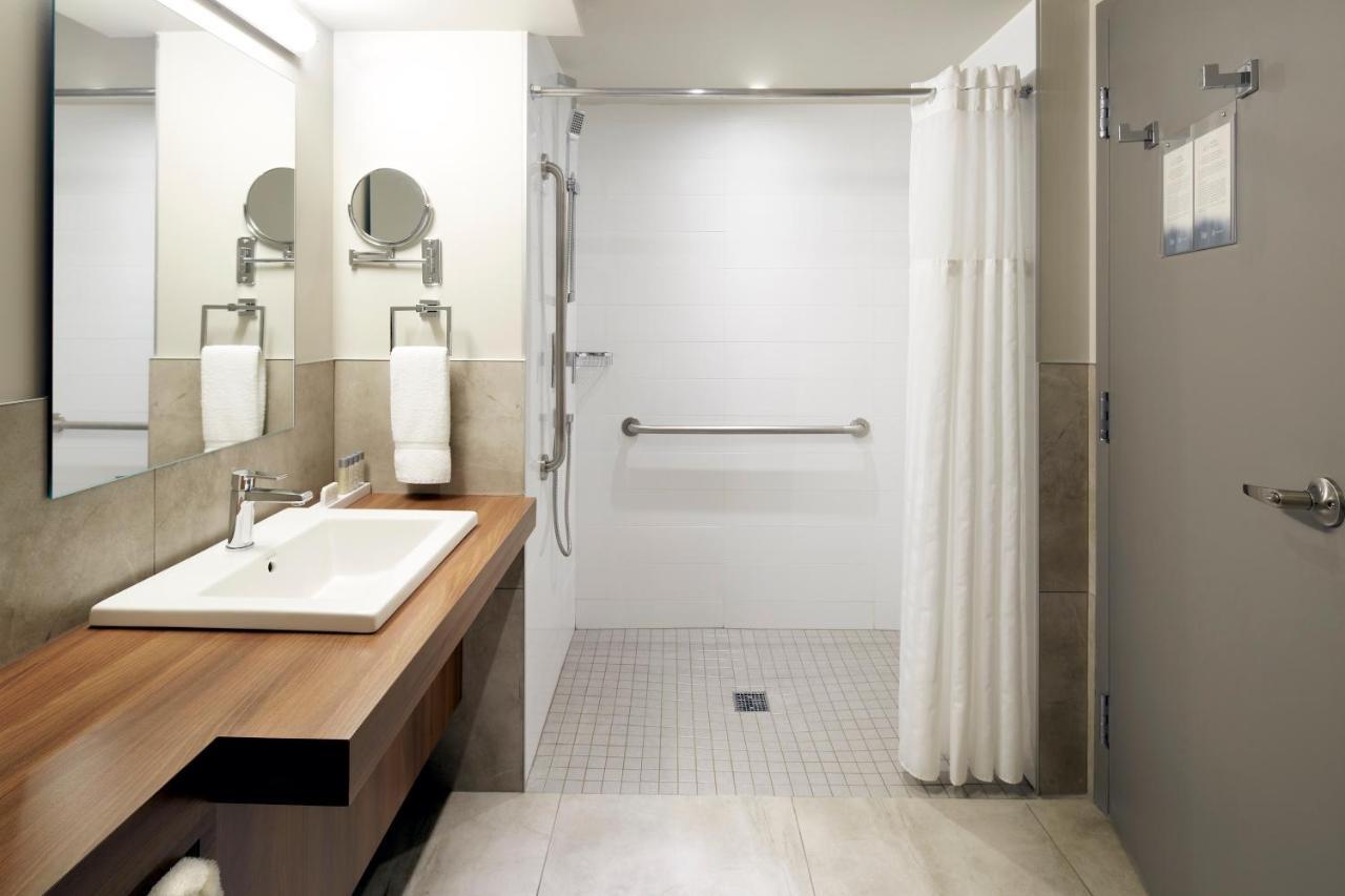 Hotel Rive Gauche Beloeil Ngoại thất bức ảnh