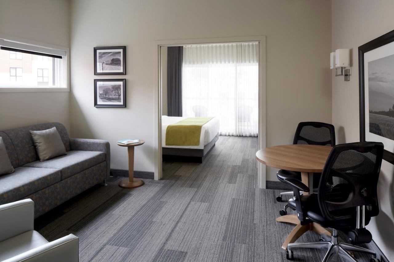 Hotel Rive Gauche Beloeil Ngoại thất bức ảnh